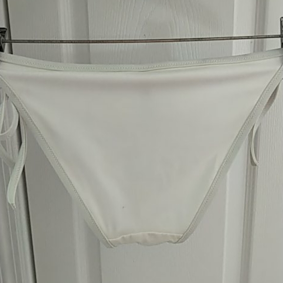 Victoria's Secret Pink & White Bikini - Picture 8 of 11